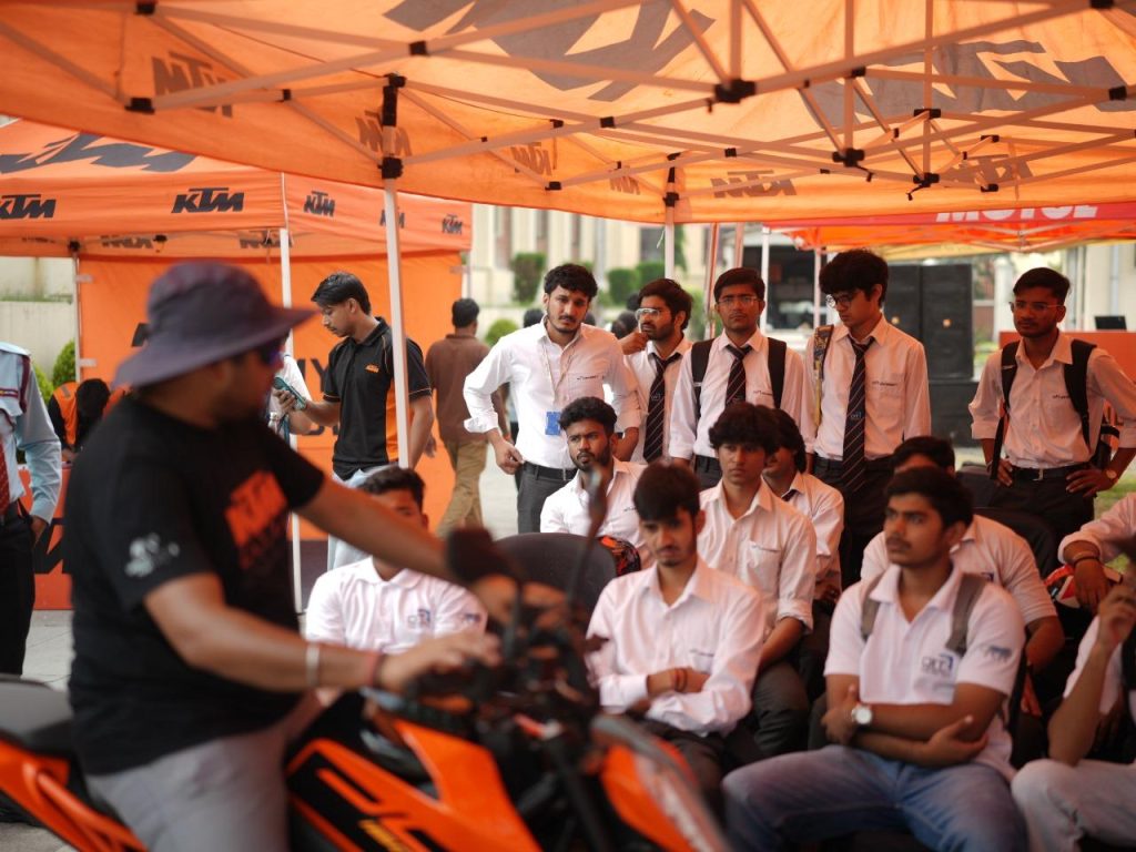 Expert Instructors and Professional Insights