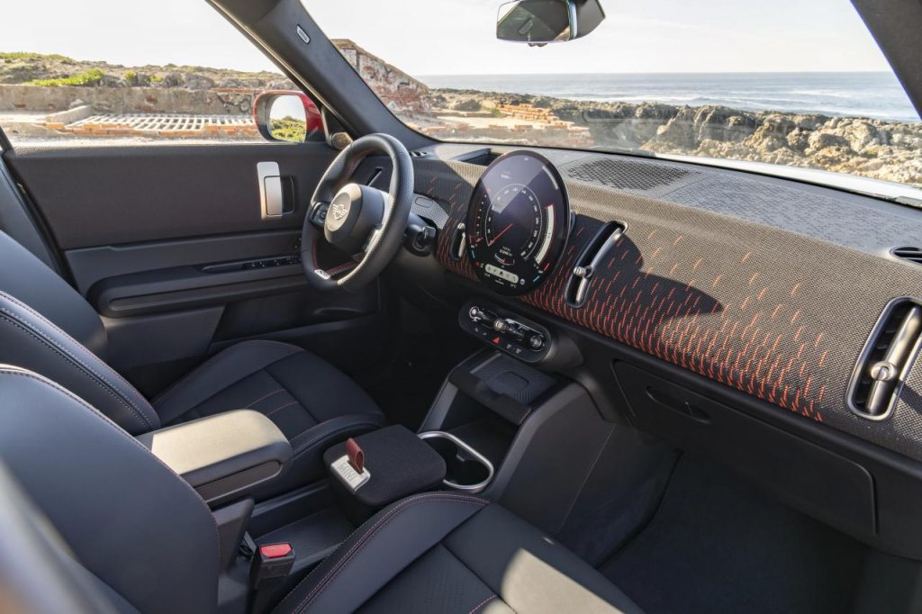 Mini Countryman JCW Interior